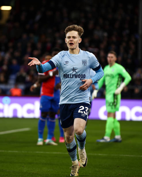 方社交媒体 方社交媒体